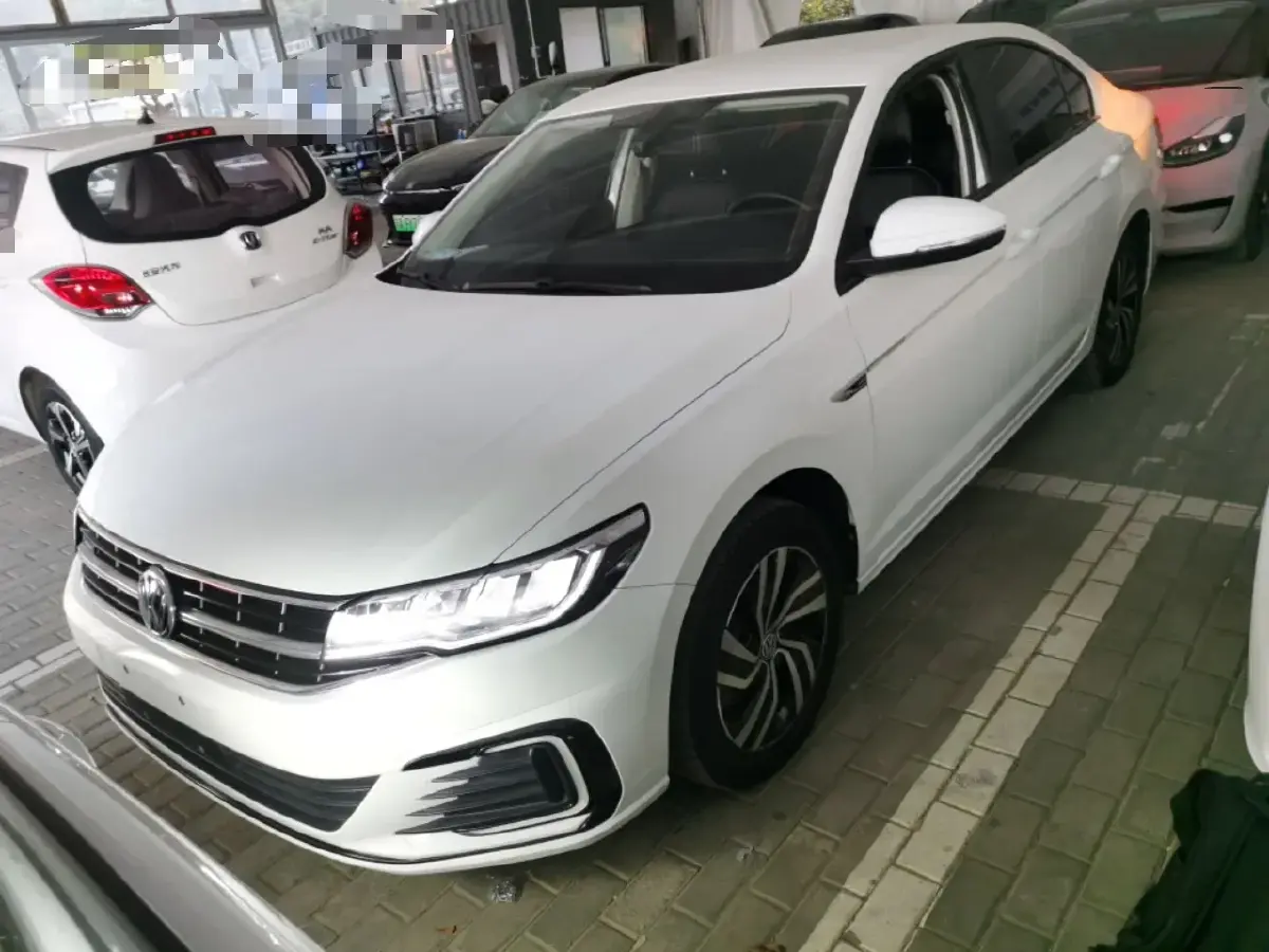 2020 Volkswagen Bora BEV 40KWH