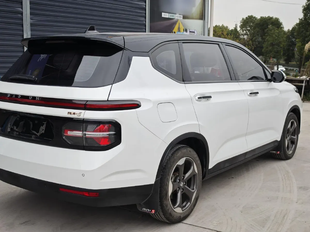 2019 BaoJun RM-5 1.5T 147HP L4 CVT,autocango,china used car exporter,china ev exporter,chinese used car exporter,chinese used ev exporter