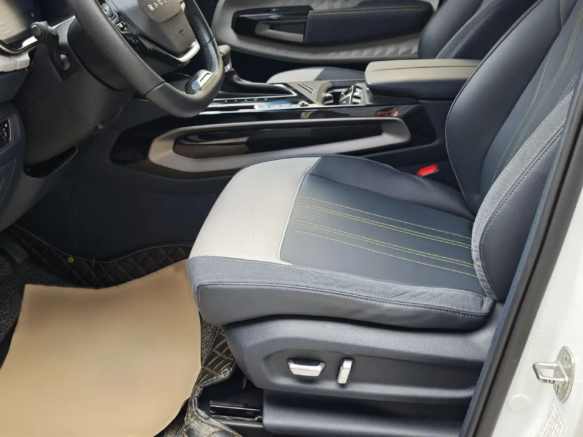 2019 BaoJun RM-5 1.5T 147HP L4 CVT,autocango,china used car exporter,china ev exporter,chinese used car exporter,chinese used ev exporter