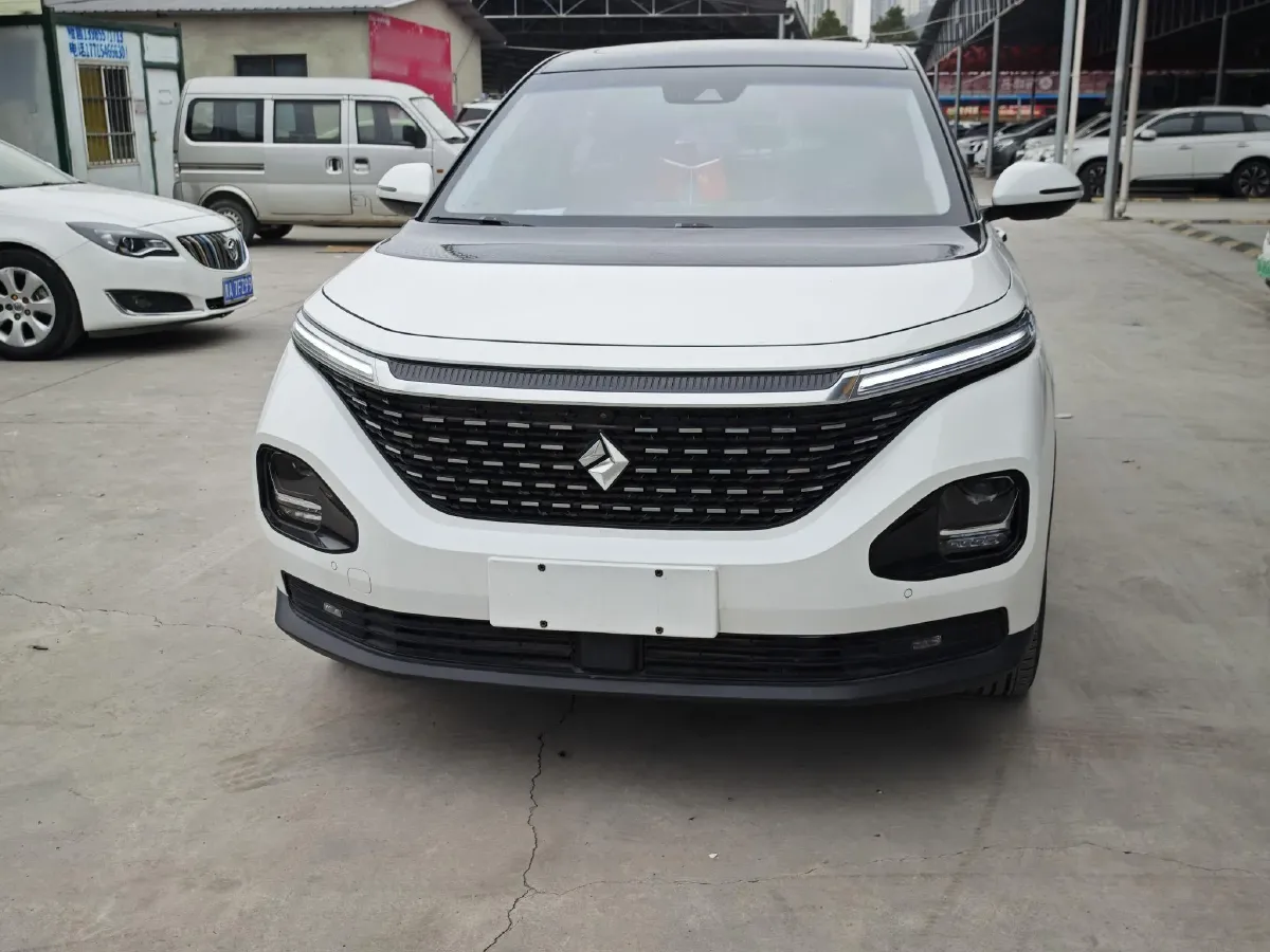 2019 BaoJun RM-5 1.5T 147HP L4 CVT,autocango,china used car exporter,china ev exporter,chinese used car exporter,chinese used ev exporter