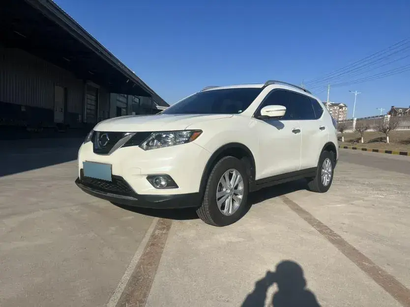 2014 Nissan X-Trail 2.0L 150HP L4 CVT
