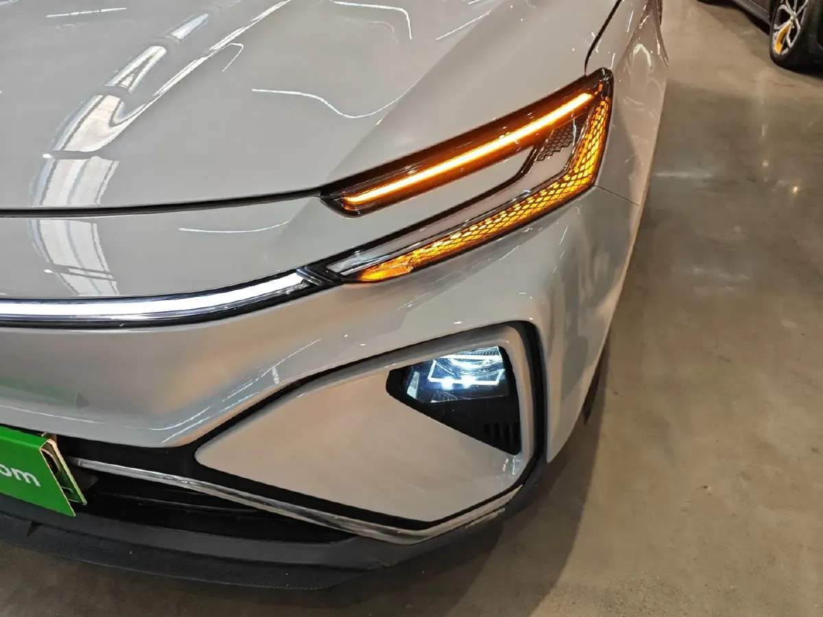 2021 Rising Auto MARVEL R 2AT BEV 69.9KWH,autocango,china used car exporter,china ev exporter,chinese used car exporter,chinese used ev exporter