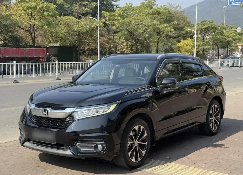 2017 Honda Avancier 1.5T 193HP L4 CVT