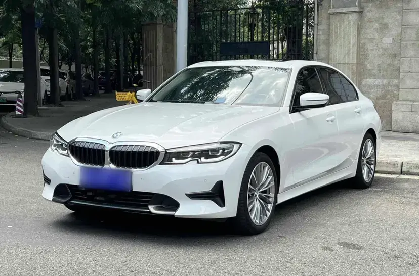 2022 BMW 3 Series 2.0T 156HP L4 8AT