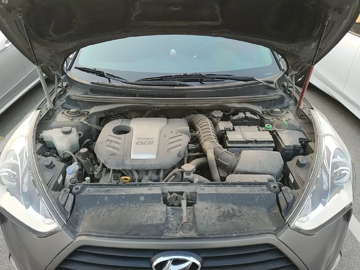 2012 Hyundai Veloster 1.6T 204HP L4 6AT,autocango,china used car exporter,china ev exporter,chinese used car exporter,chinese used ev exporter