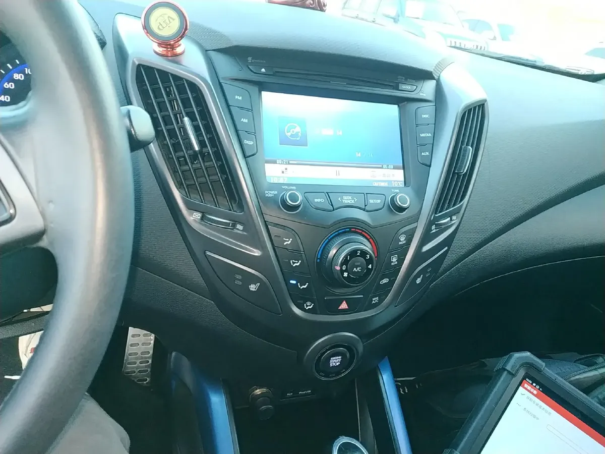 2012 Hyundai Veloster 1.6T 204HP L4 6AT,autocango,china used car exporter,china ev exporter,chinese used car exporter,chinese used ev exporter