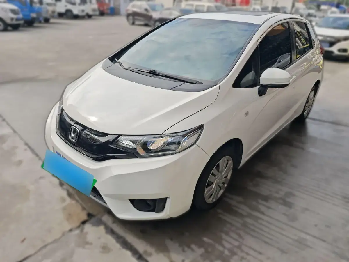 2016 Honda Fit 1.5L 131HP L4 CVT