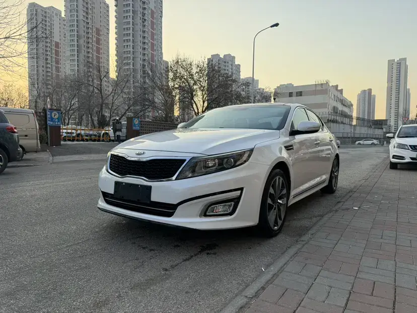 2014 Kia K5 2.0L 162HP L4 6AT