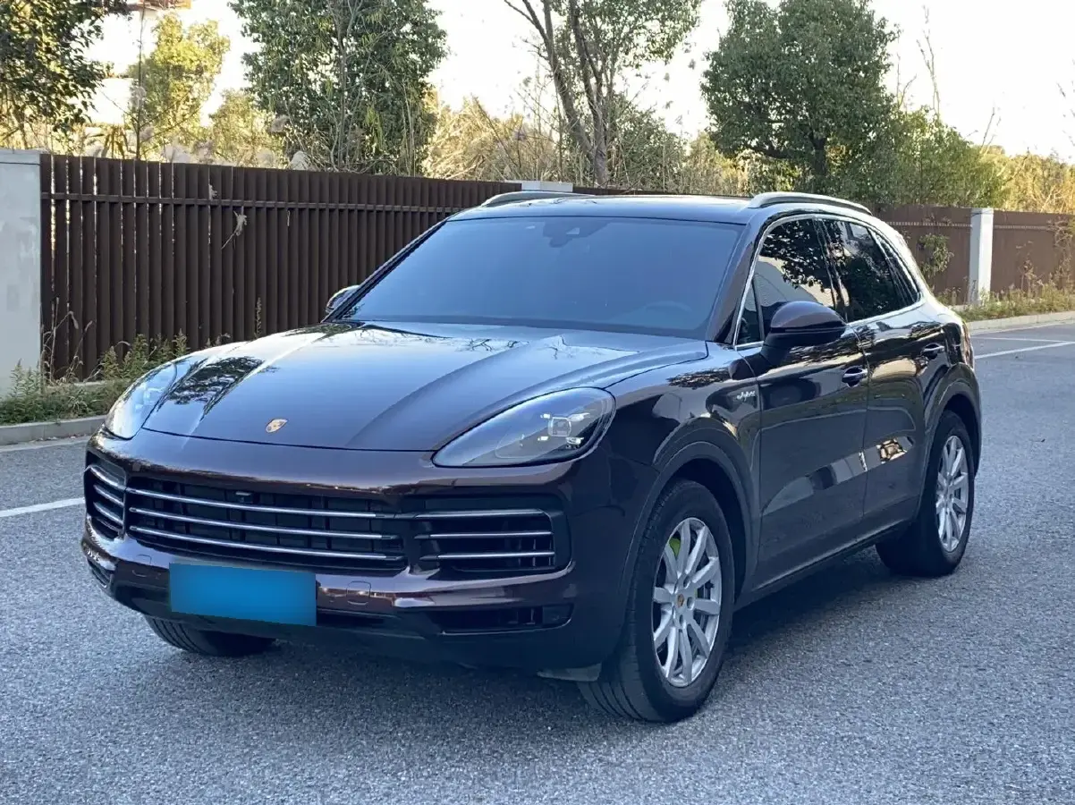 2019 Porsche Cayenne 2.0T 252HP L4 8AT PHEV 14.1KWH