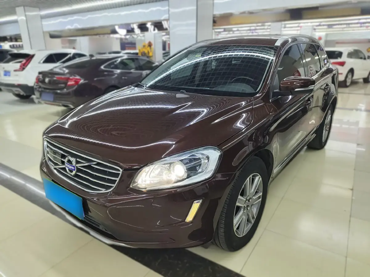 2016 Volvo XC60 2.0T 214HP L5 6AT