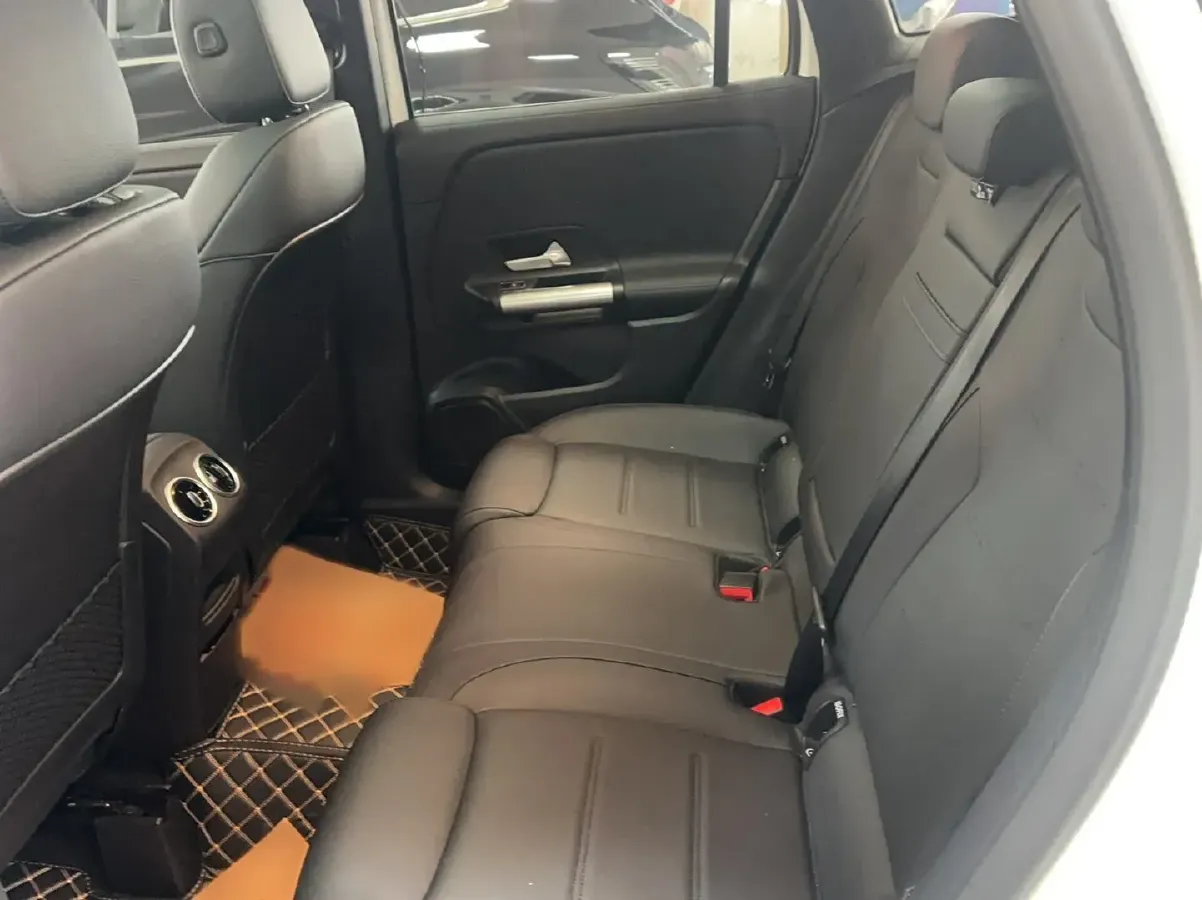 2024 Mercedes-Benz GLA Class 1.3T 163HP L4 7DCT,autocango,china used car exporter,china ev exporter,chinese used car exporter,chinese used ev exporter