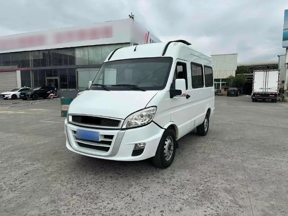 2013 Iveco BaoDi 2.8T 125HP L4 5MT,autocango,china used car exporter,china ev exporter,chinese used car exporter,chinese used ev exporter