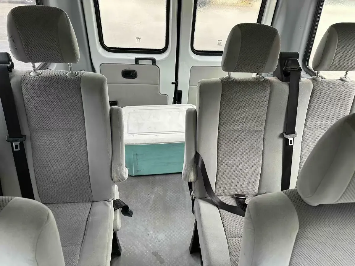 2013 Iveco BaoDi 2.8T 125HP L4 5MT,autocango,china used car exporter,china ev exporter,chinese used car exporter,chinese used ev exporter