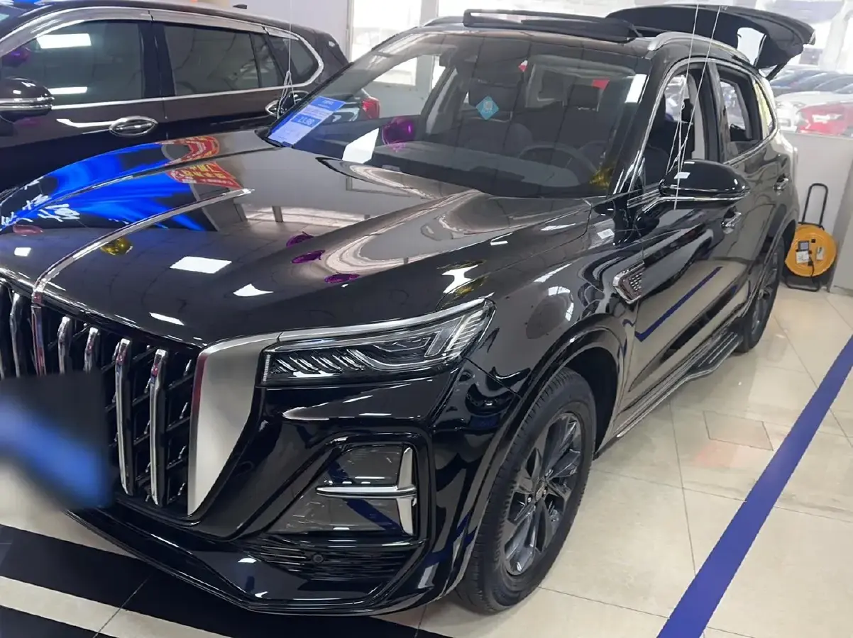 2023 HongQi HS5 2.0T 252HP L4 8AT