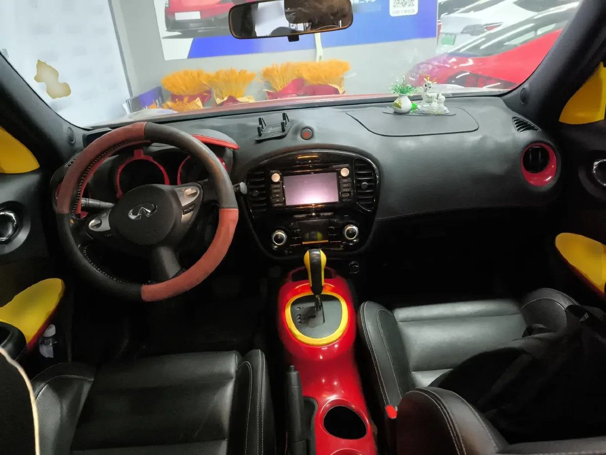 2014 Infiniti ESQ 1.6T 200HP L4 CVT,autocango,china used car exporter,china ev exporter,chinese used car exporter,chinese used ev exporter