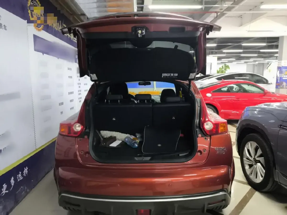 2014 Infiniti ESQ 1.6T 200HP L4 CVT,autocango,china used car exporter,china ev exporter,chinese used car exporter,chinese used ev exporter