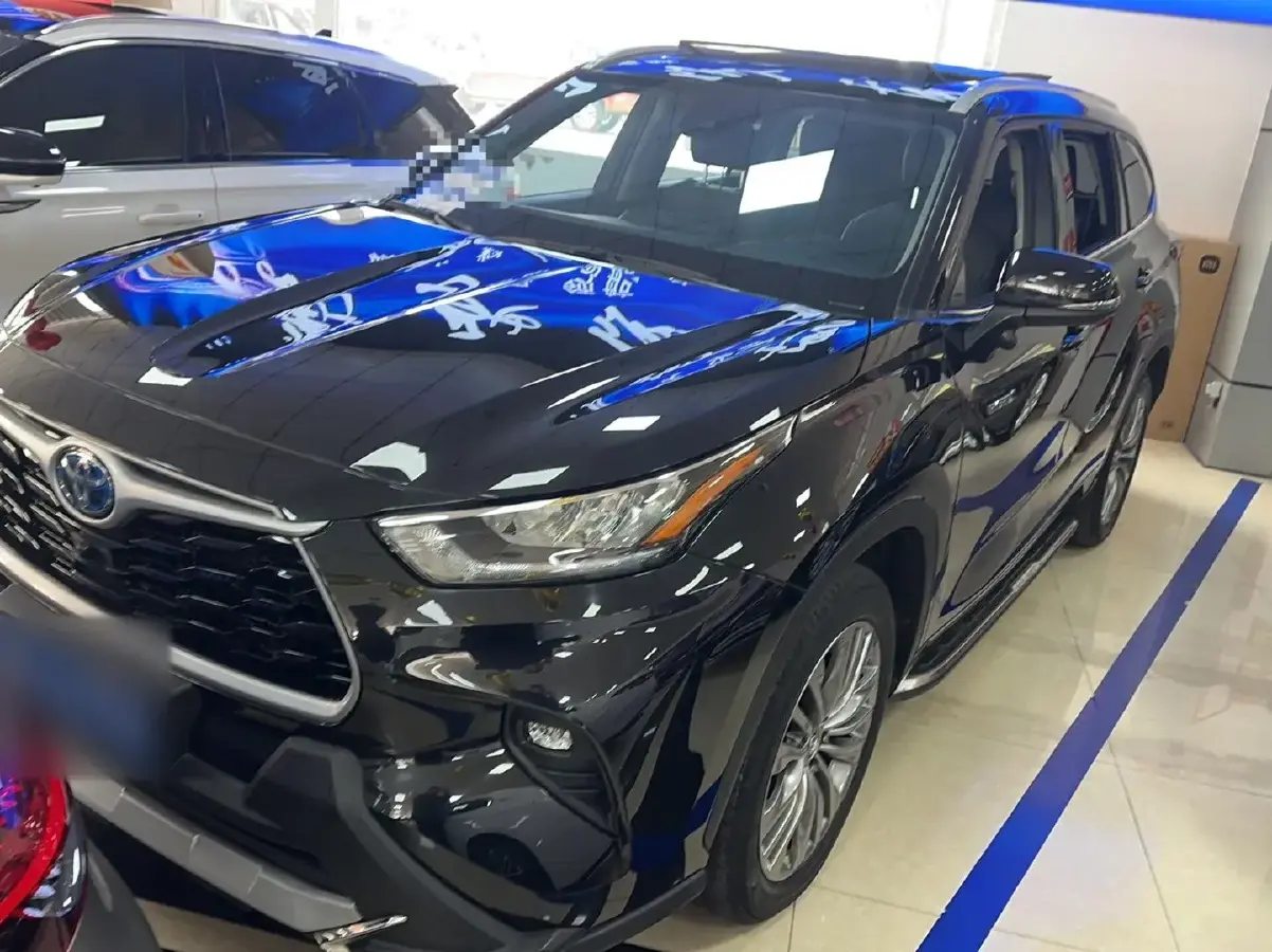 2023 Toyota Highlander 2.5L 189HP L4 E-CVT Hybrid