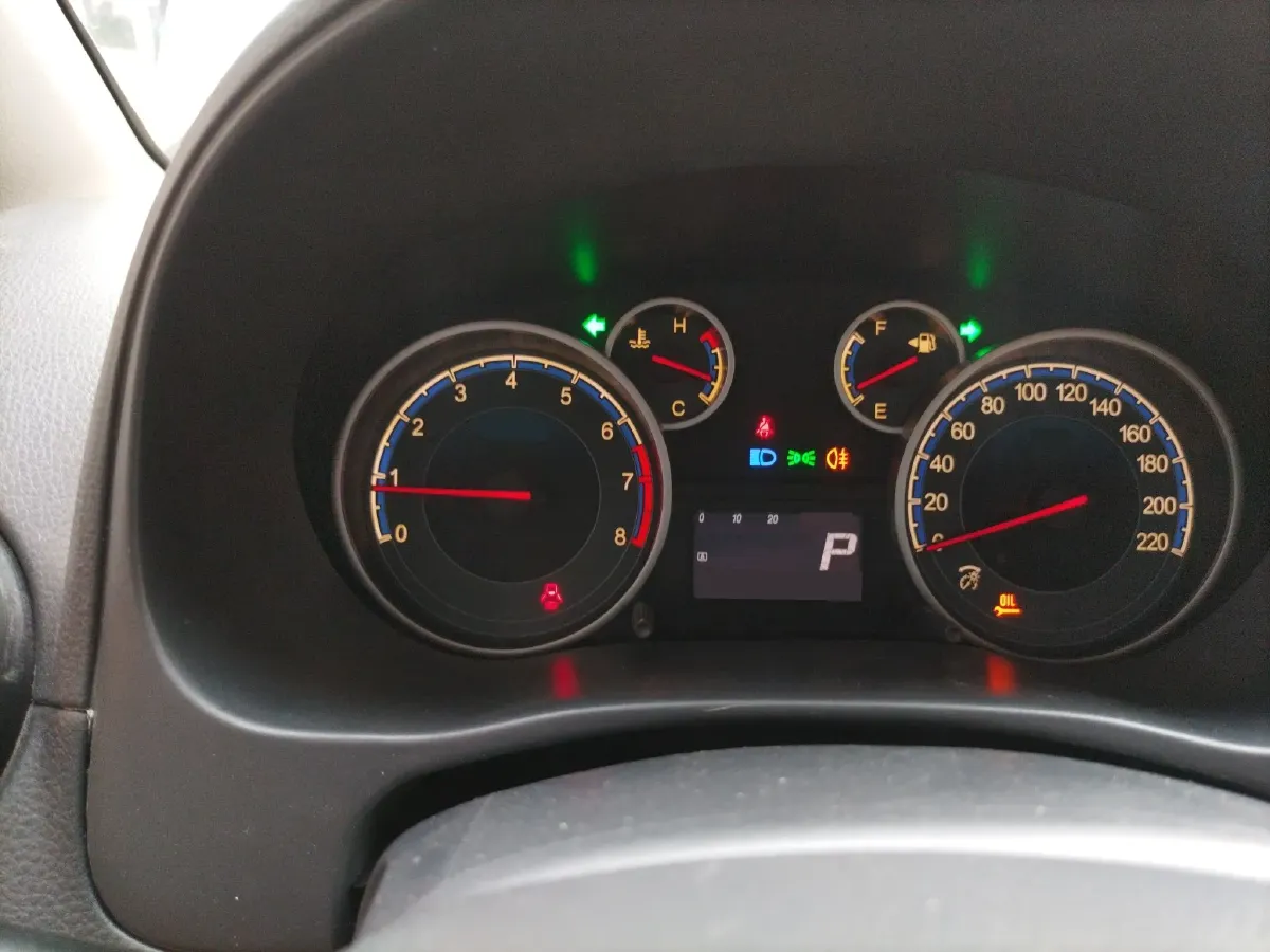 2016 Suzuki SX4 1.6L 109HP L4 5MT,autocango,china used car exporter,china ev exporter,chinese used car exporter,chinese used ev exporter