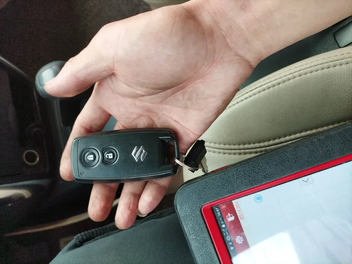 2016 Suzuki SX4 1.6L 109HP L4 5MT,autocango,china used car exporter,china ev exporter,chinese used car exporter,chinese used ev exporter