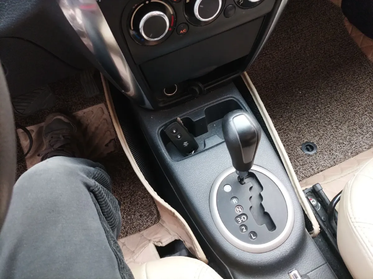 2016 Suzuki SX4 1.6L 109HP L4 5MT,autocango,china used car exporter,china ev exporter,chinese used car exporter,chinese used ev exporter