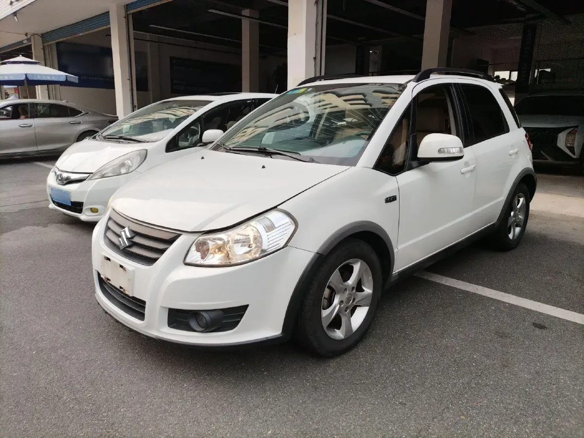 2016 Suzuki SX4 1.6L 109HP L4 5MT,autocango,china used car exporter,china ev exporter,chinese used car exporter,chinese used ev exporter