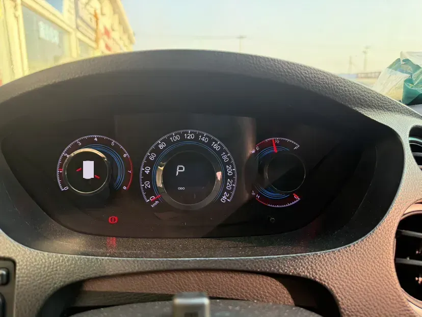 2016 Luxgen Grand7 SUV 2.2T 201HP L4 6AT,autocango,china used car exporter,china ev exporter,chinese used car exporter,chinese used ev exporter