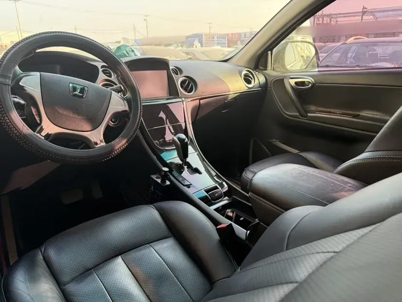 2016 Luxgen Grand7 SUV 2.2T 201HP L4 6AT,autocango,china used car exporter,china ev exporter,chinese used car exporter,chinese used ev exporter