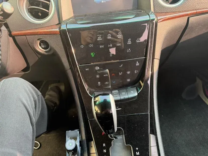 2016 Luxgen Grand7 SUV 2.2T 201HP L4 6AT,autocango,china used car exporter,china ev exporter,chinese used car exporter,chinese used ev exporter