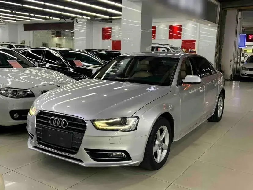 2013 Audi A4L 2.0T 180HP L4 CVT