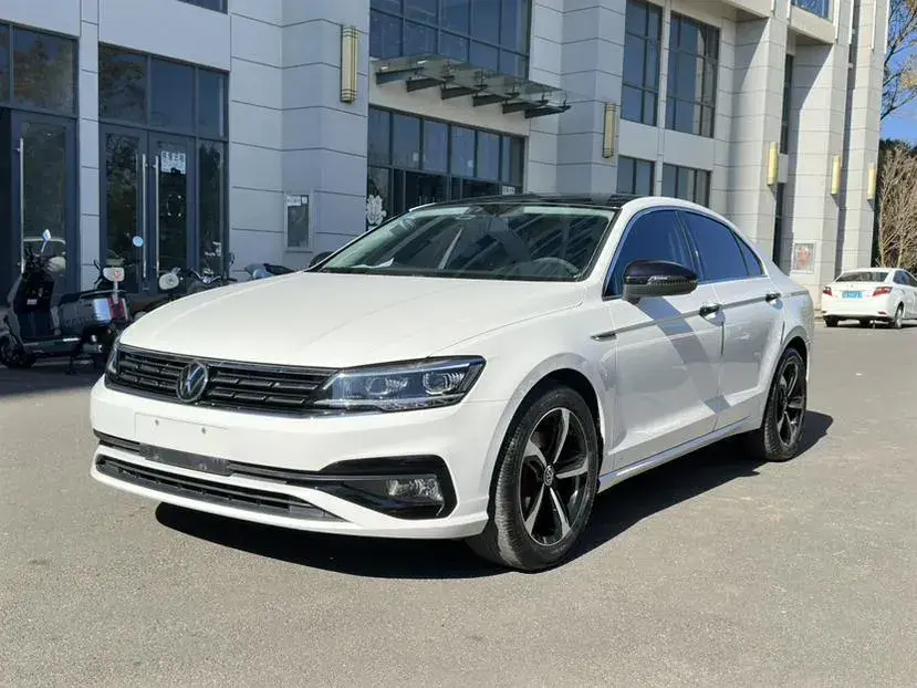 2019 Volkswagen Lamando 1.4T 131HP L4 7DCT