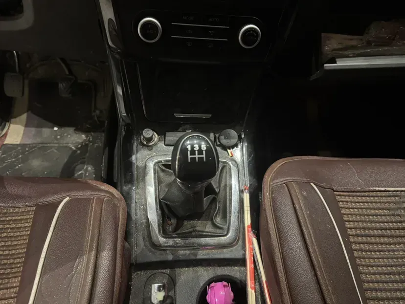 2014 BAIC Hyosow S3 1.5L 113HP L4 5MT,autocango,china used car exporter,china ev exporter,chinese used car exporter,chinese used ev exporter