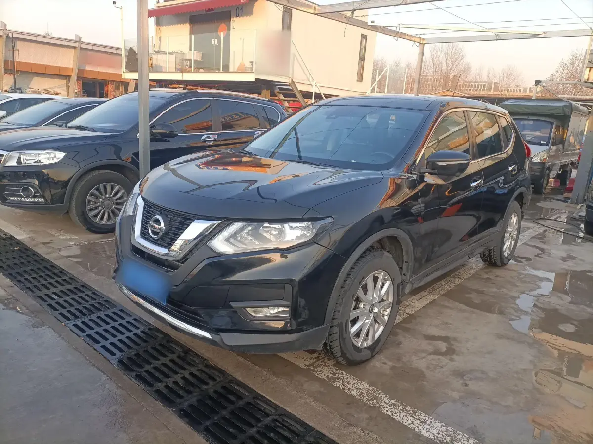 2021 Nissan X-Trail 2.0L 151HP L4 CVT