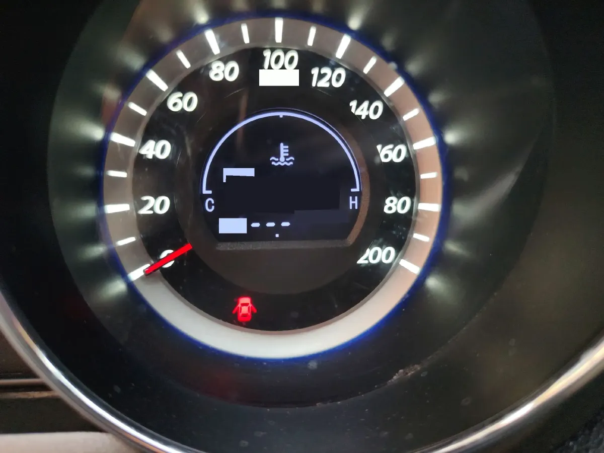 2013 Great Wall C30 1.5L 106HP L4 5MT,autocango,china used car exporter,china ev exporter,chinese used car exporter,chinese used ev exporter