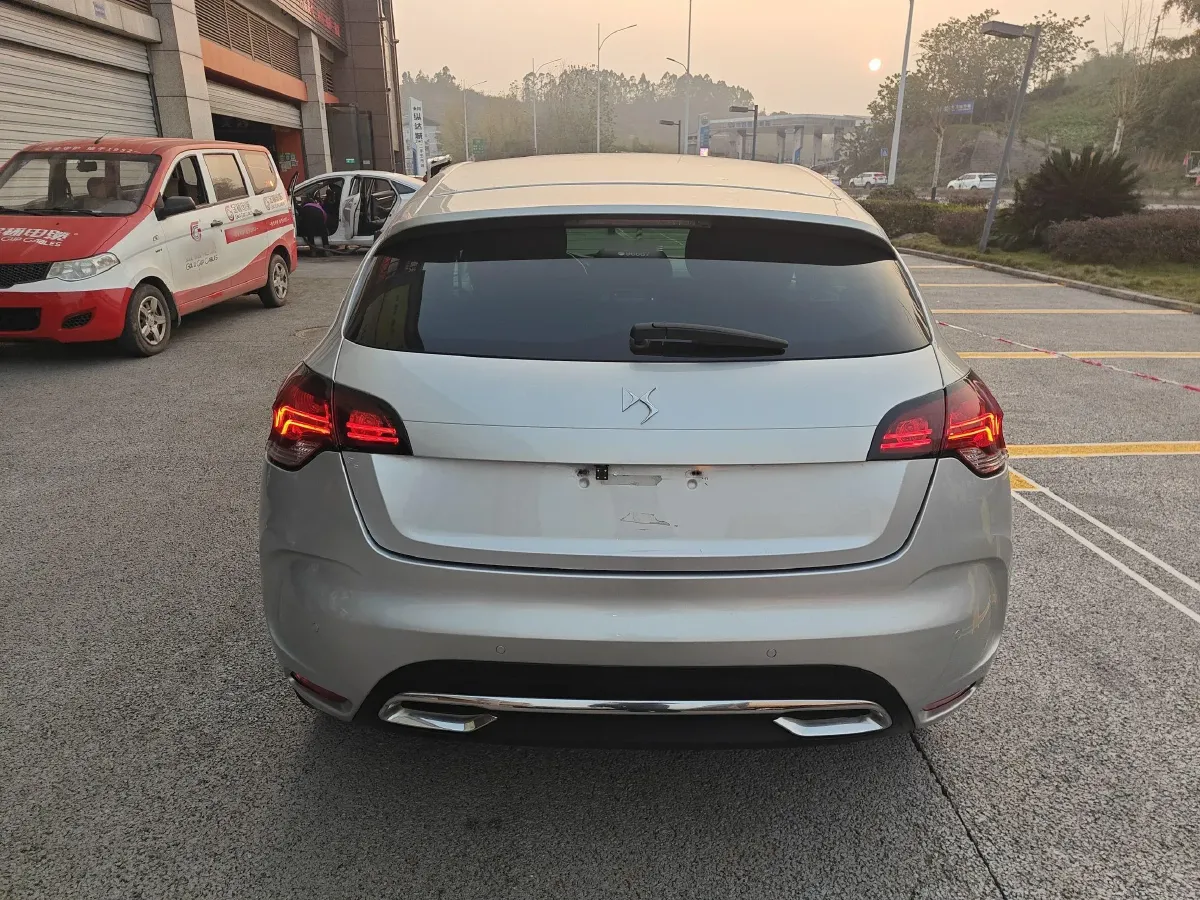 2012 DS 4 1.6T 163HP L4 6AT,autocango,china used car exporter,china ev exporter,chinese used car exporter,chinese used ev exporter