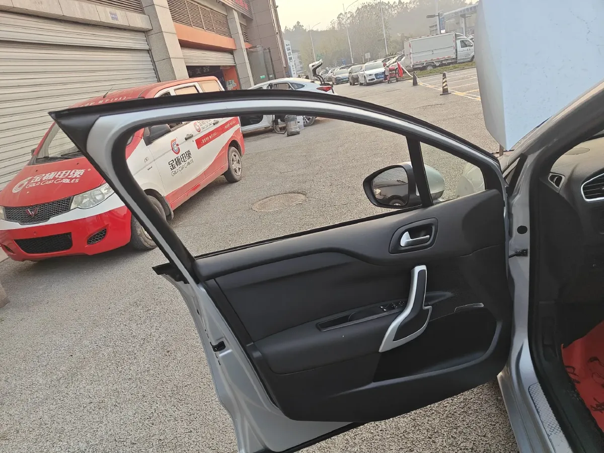 2012 DS 4 1.6T 163HP L4 6AT,autocango,china used car exporter,china ev exporter,chinese used car exporter,chinese used ev exporter