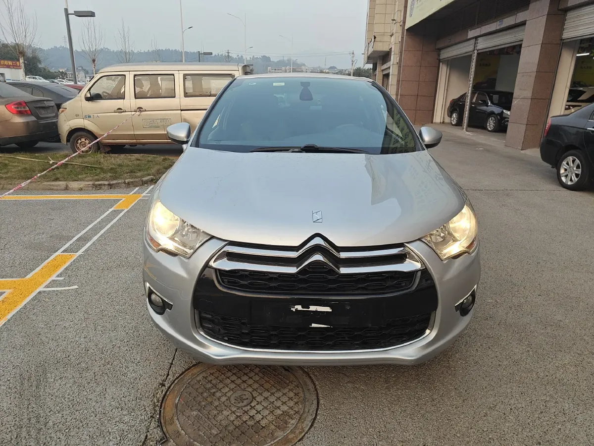 2012 DS 4 1.6T 163HP L4 6AT,autocango,china used car exporter,china ev exporter,chinese used car exporter,chinese used ev exporter