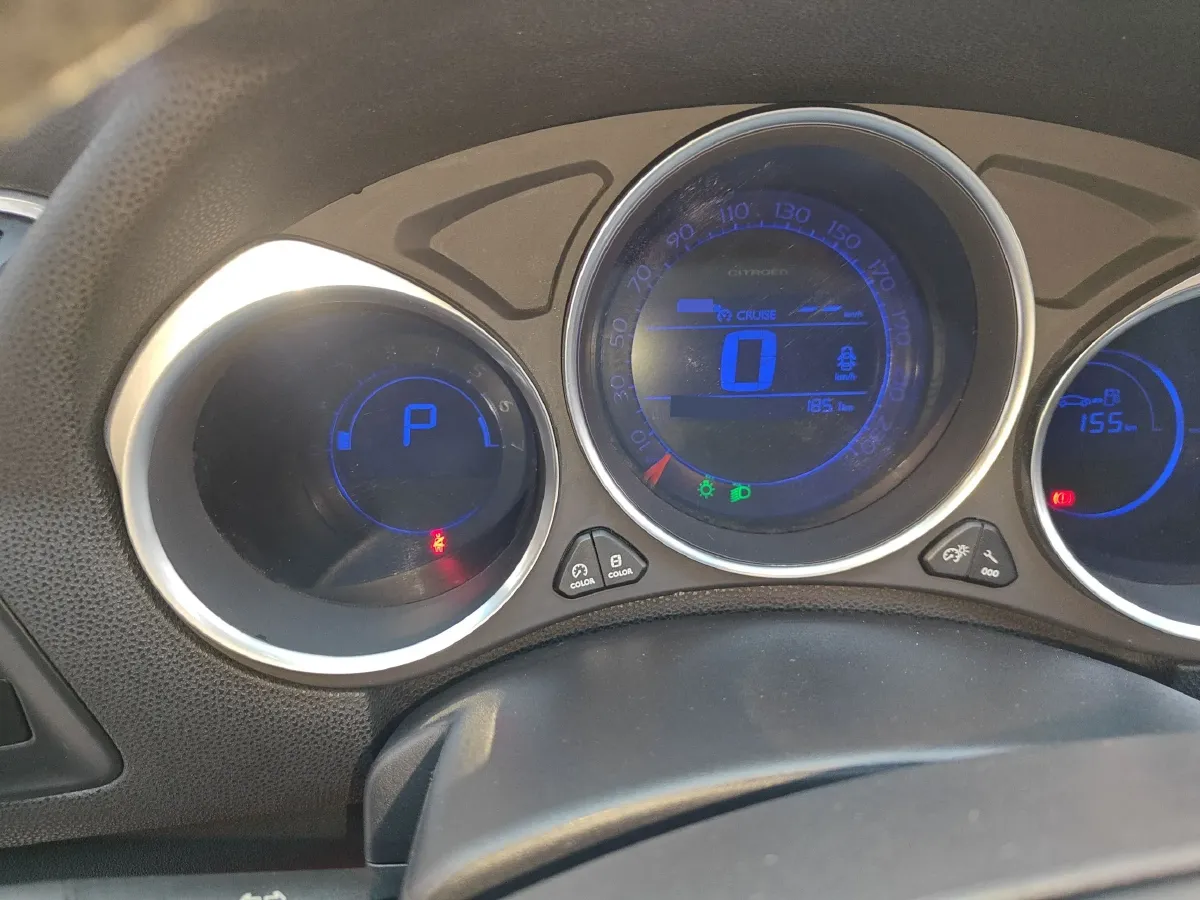 2012 DS 4 1.6T 163HP L4 6AT,autocango,china used car exporter,china ev exporter,chinese used car exporter,chinese used ev exporter