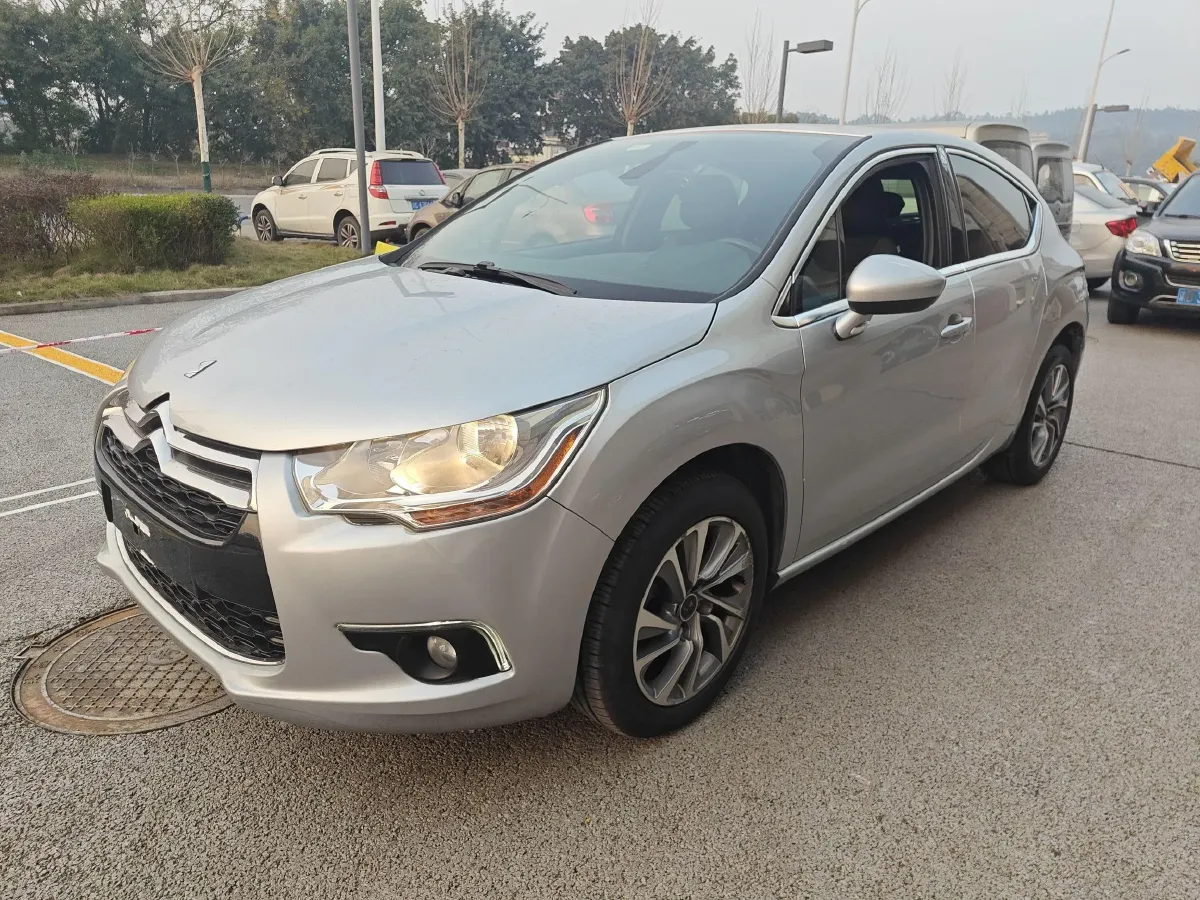 2012 DS 4 1.6T 163HP L4 6AT,autocango,china used car exporter,china ev exporter,chinese used car exporter,chinese used ev exporter