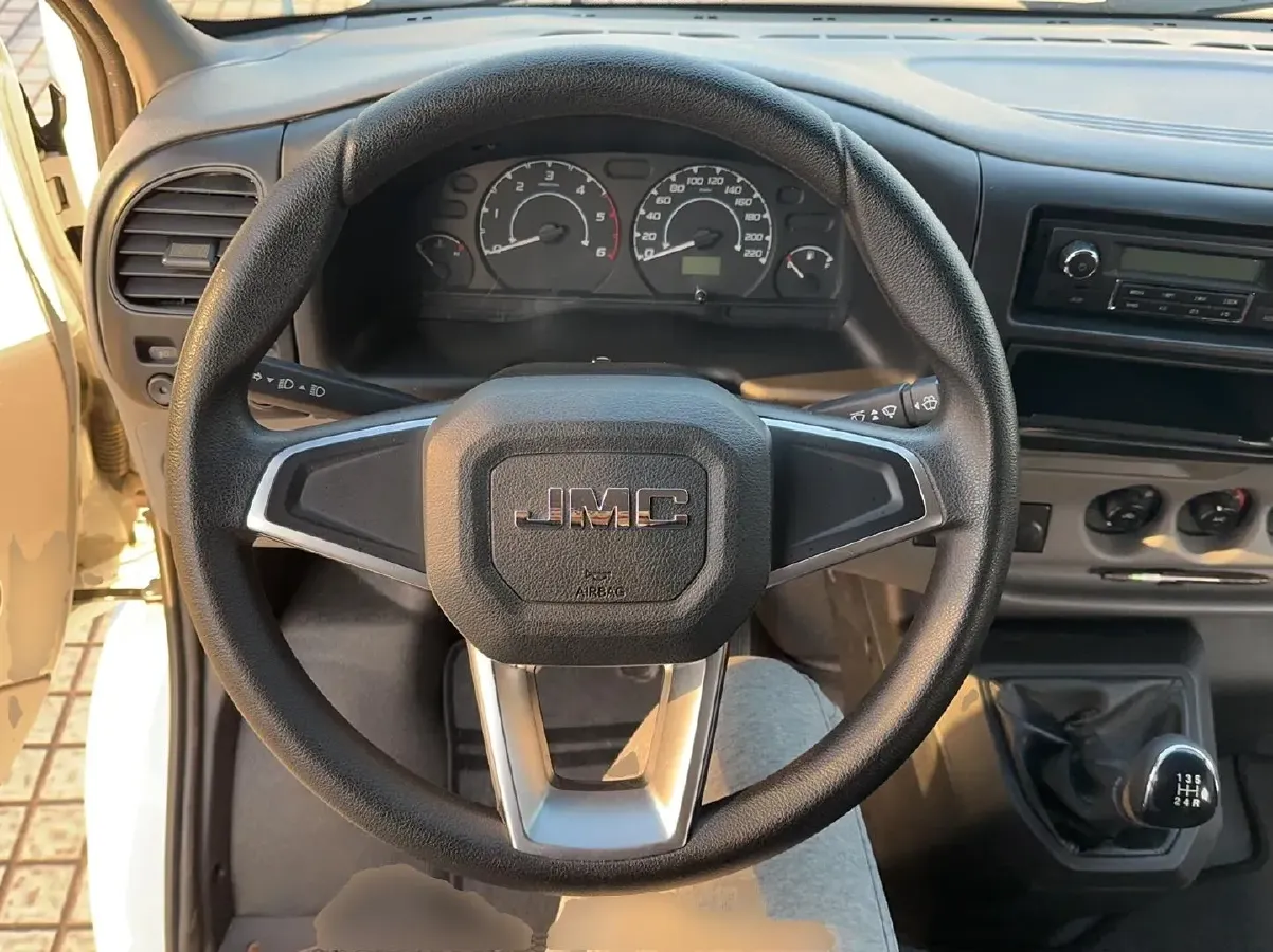 2019 JMC TeShun 2.8T 116HP L4 5MT,autocango,china used car exporter,china ev exporter,chinese used car exporter,chinese used ev exporter