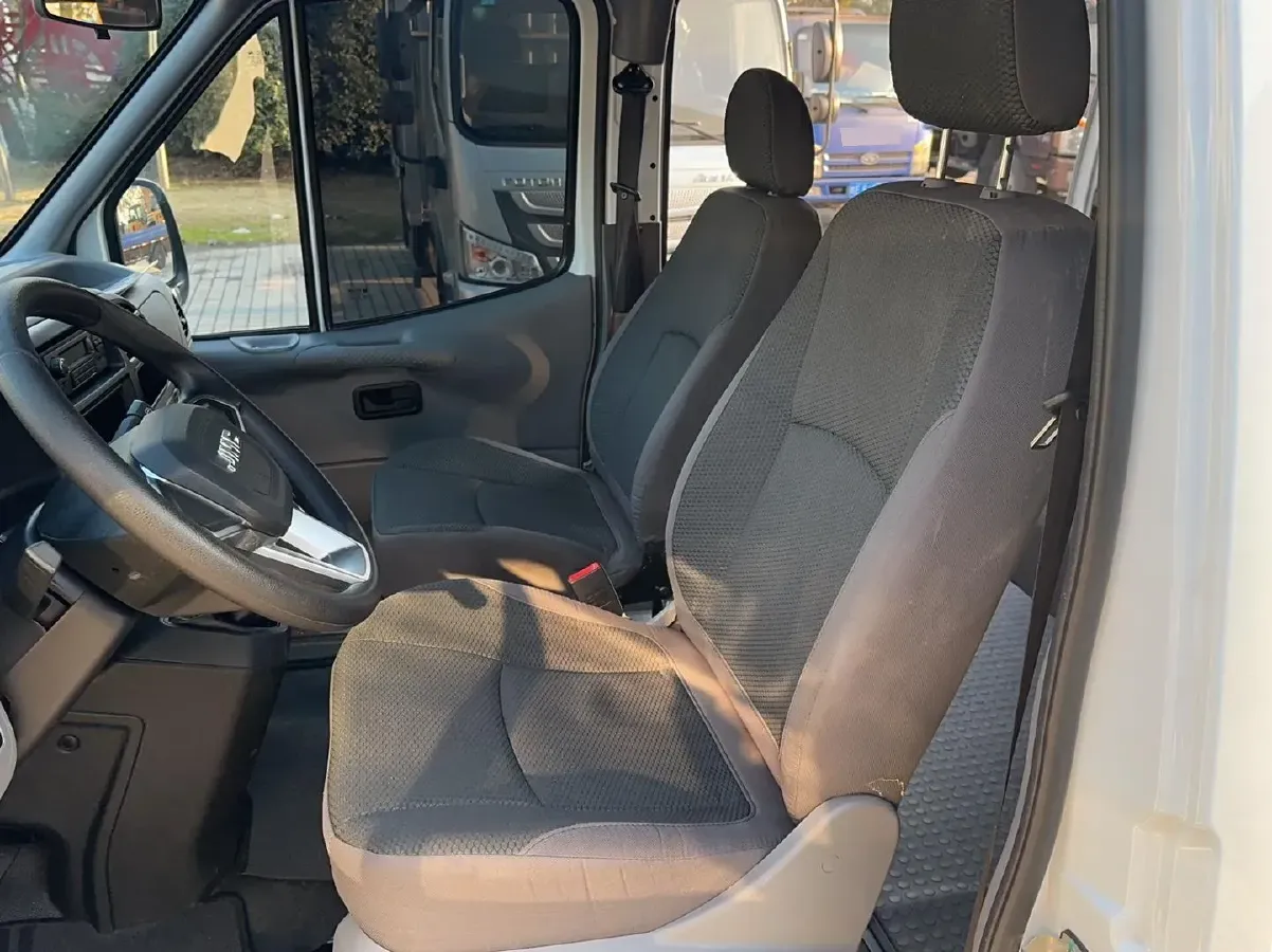 2019 JMC TeShun 2.8T 116HP L4 5MT,autocango,china used car exporter,china ev exporter,chinese used car exporter,chinese used ev exporter