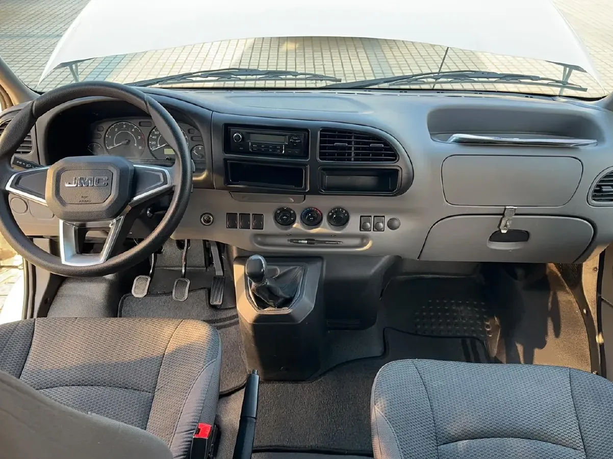 2019 JMC TeShun 2.8T 116HP L4 5MT,autocango,china used car exporter,china ev exporter,chinese used car exporter,chinese used ev exporter