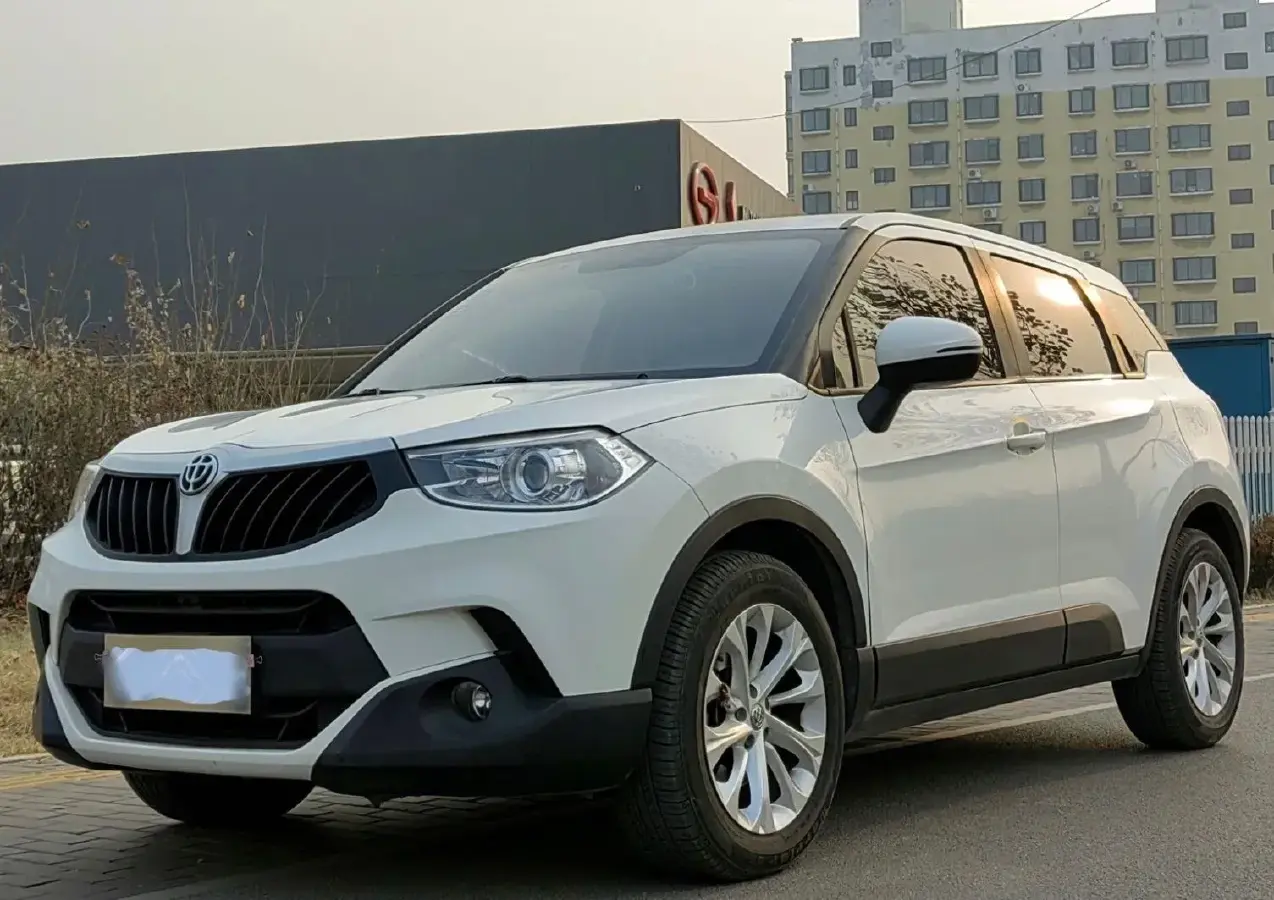 2016 Brilliance Auto V3 1.5L 112HP L4 5AT