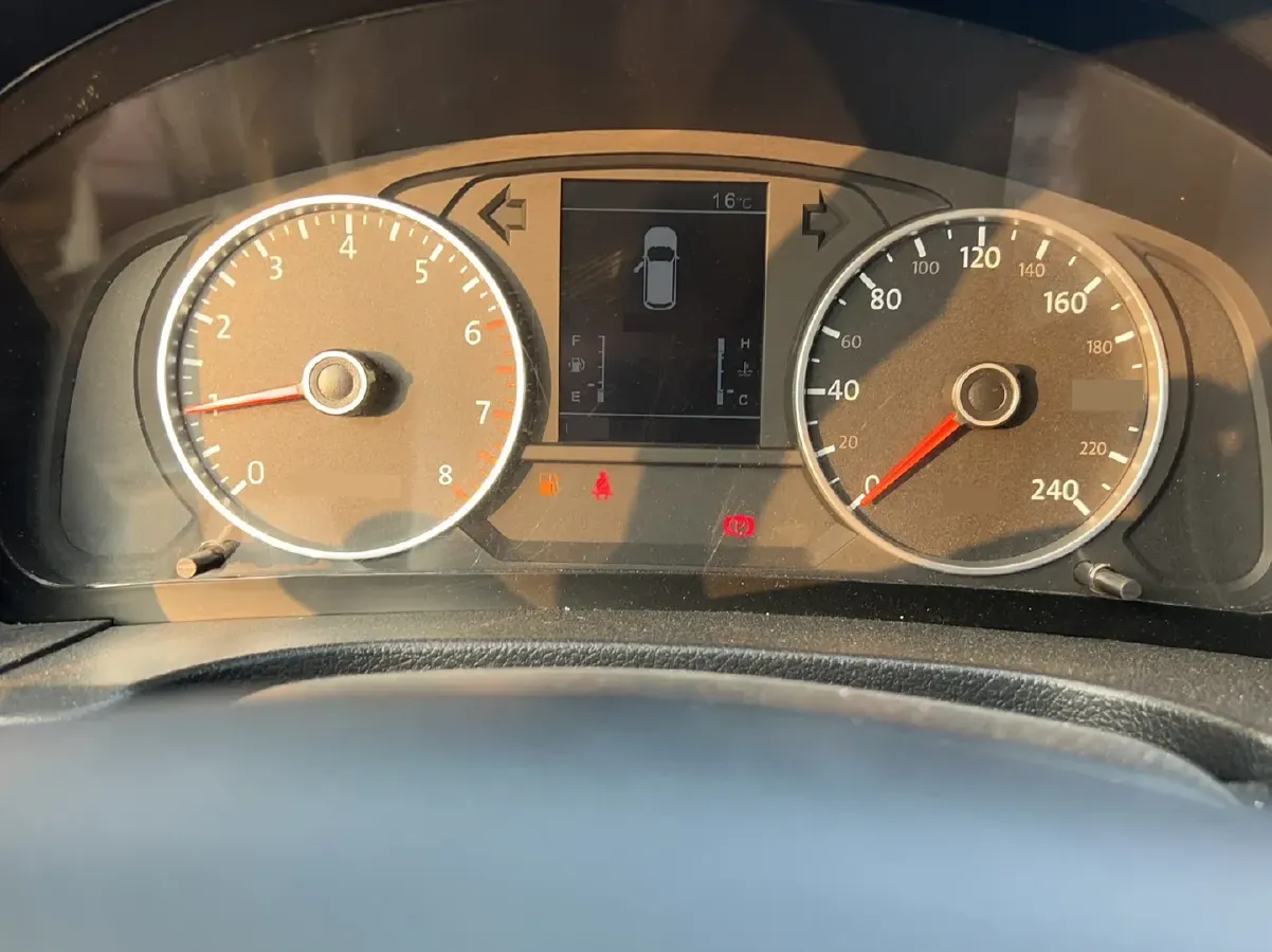 2016 Yema T70 1.8L 136HP L4 5MT,autocango,china used car exporter,china ev exporter,chinese used car exporter,chinese used ev exporter