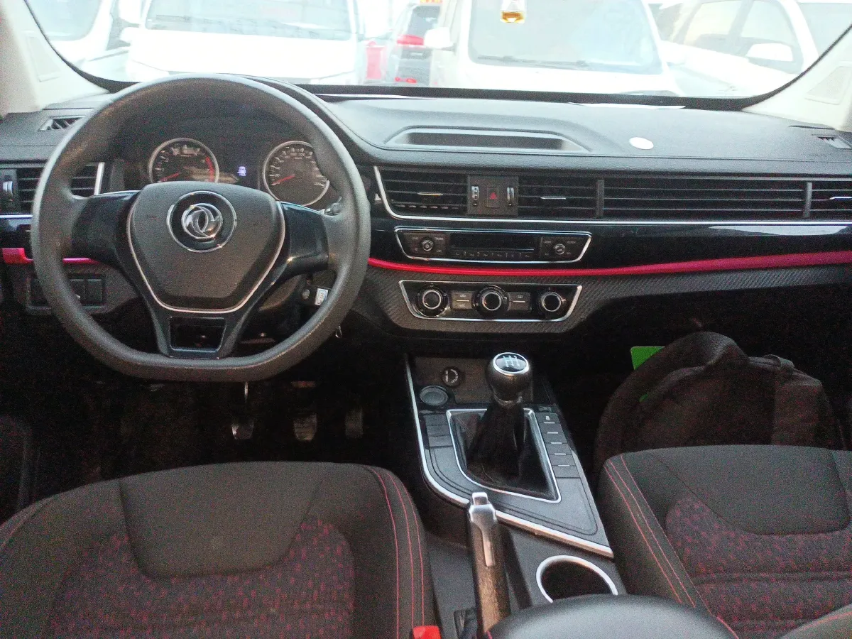 2019 DongFeng Forthing SX6 1.6L 122HP L4 5MT,autocango,china used car exporter,china ev exporter,chinese used car exporter,chinese used ev exporter