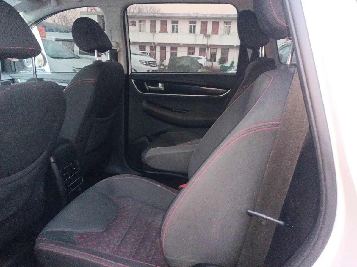 2019 DongFeng Forthing SX6 1.6L 122HP L4 5MT,autocango,china used car exporter,china ev exporter,chinese used car exporter,chinese used ev exporter