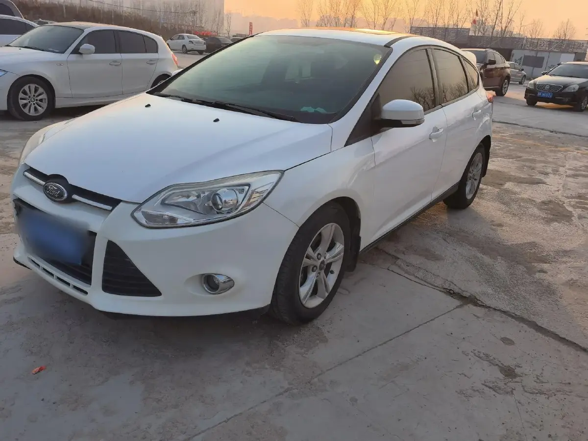 2012 Ford Focus 1.6L 125HP L4 6DCT