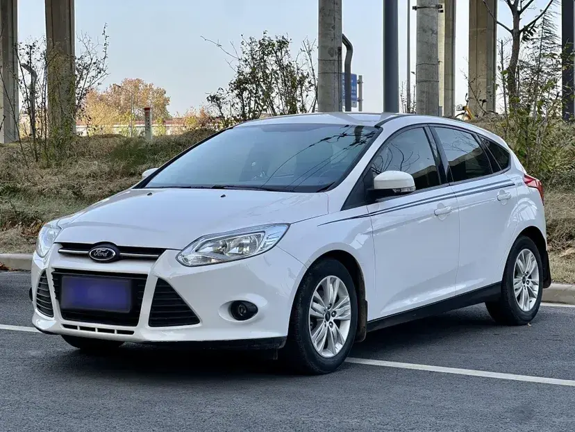 2012 Ford Focus 1.6L 125HP L4 6DCT