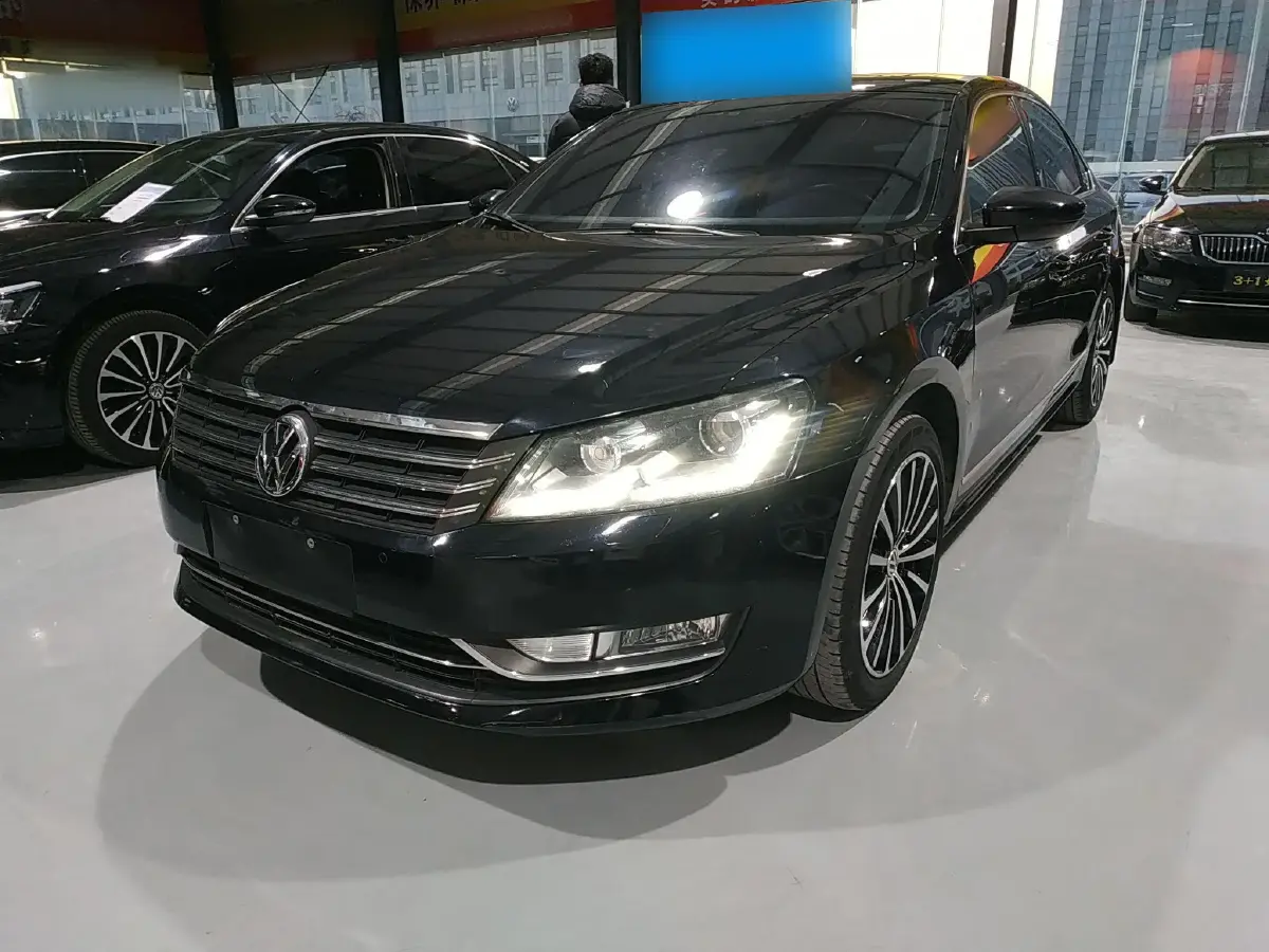 2014 Volkswagen Passat 1.8T 160HP L4 7DCT