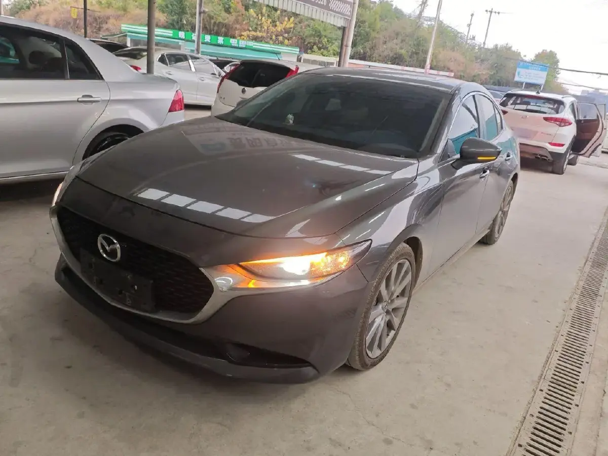 2020 Mazda 3 Axela 2.0L 158HP L4 6AT