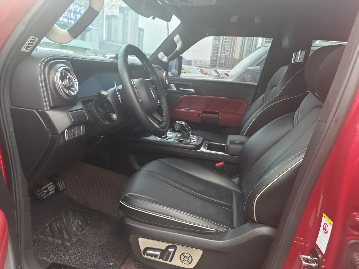 2021 Tank 300 2.0T 227HP L4 8AT,autocango,china used car exporter,china ev exporter,chinese used car exporter,chinese used ev exporter